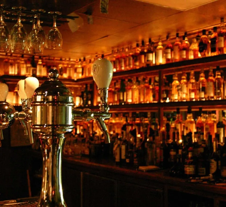 The Dam Pub