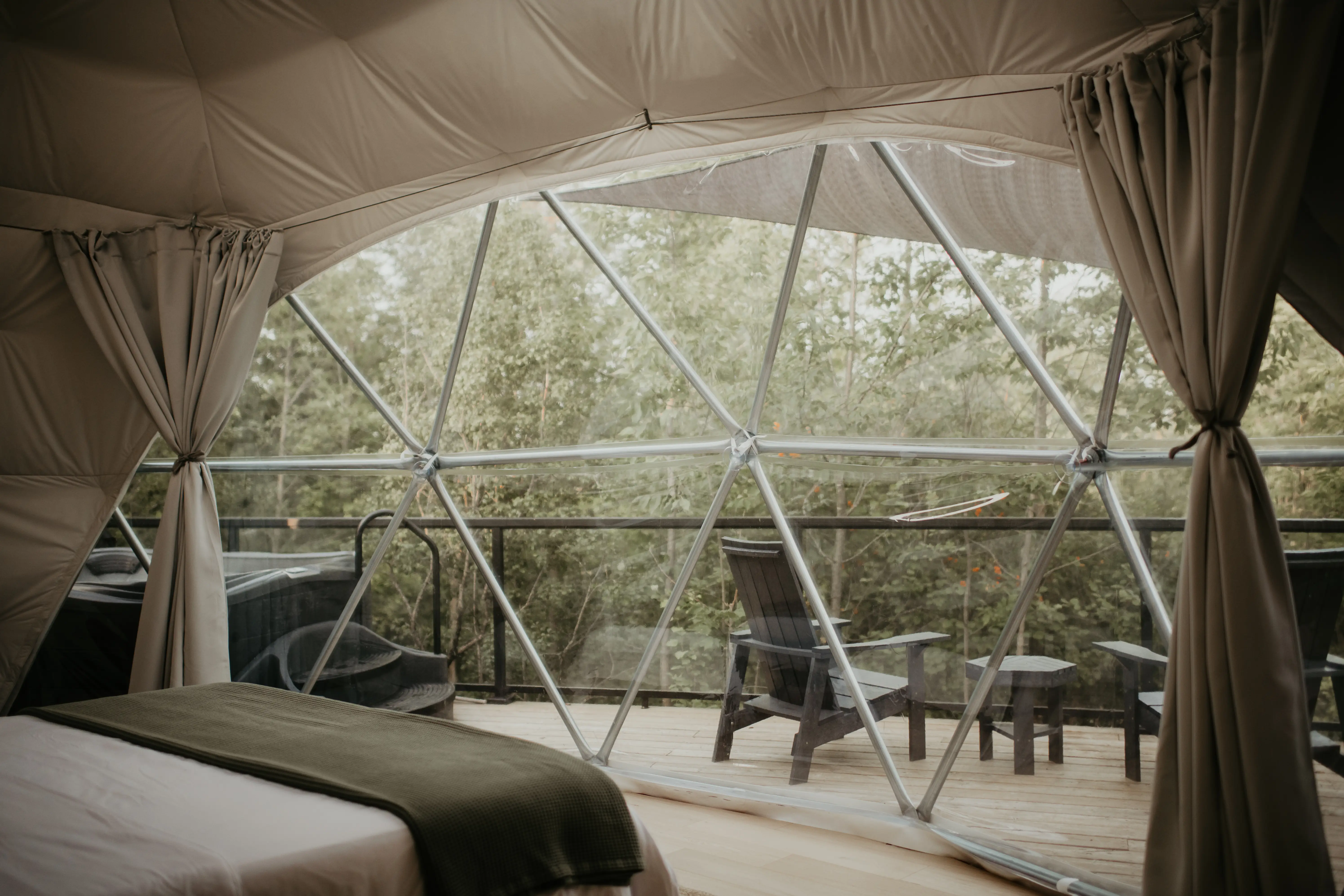 Forest Dome View From The Bed