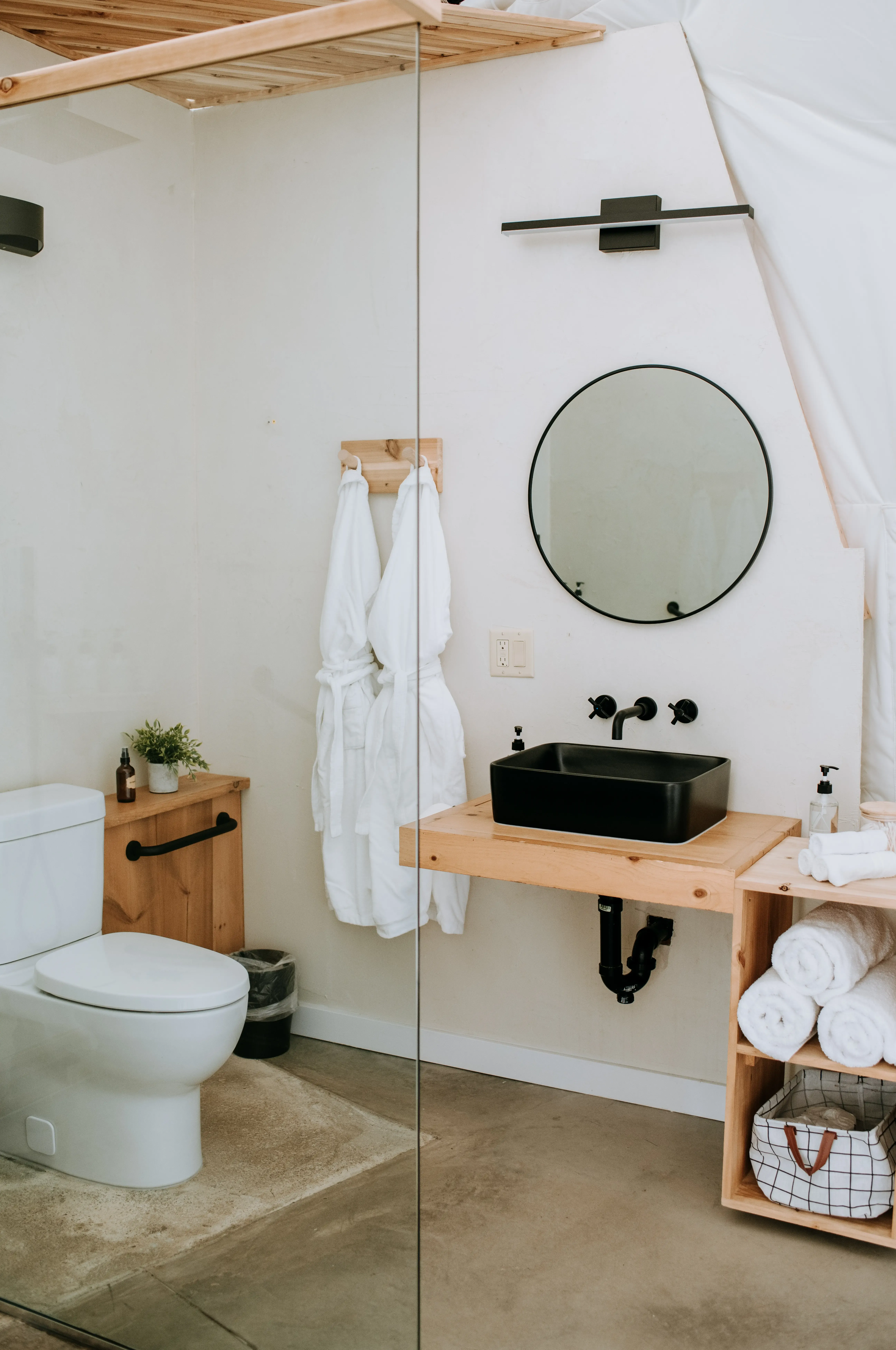 Meadow Dome Private Bathroom